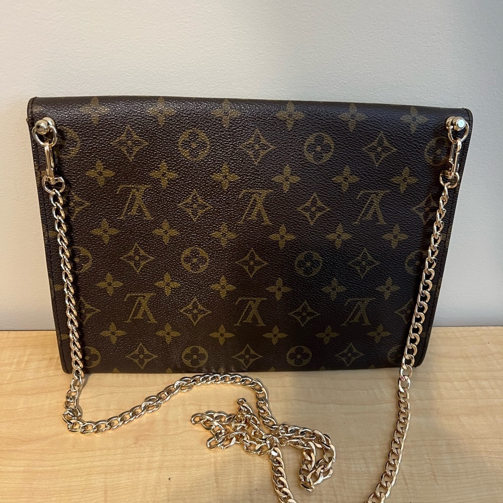 LV Monogram Vintage Lena Clutch/Crossbody - Picture 2 of 9